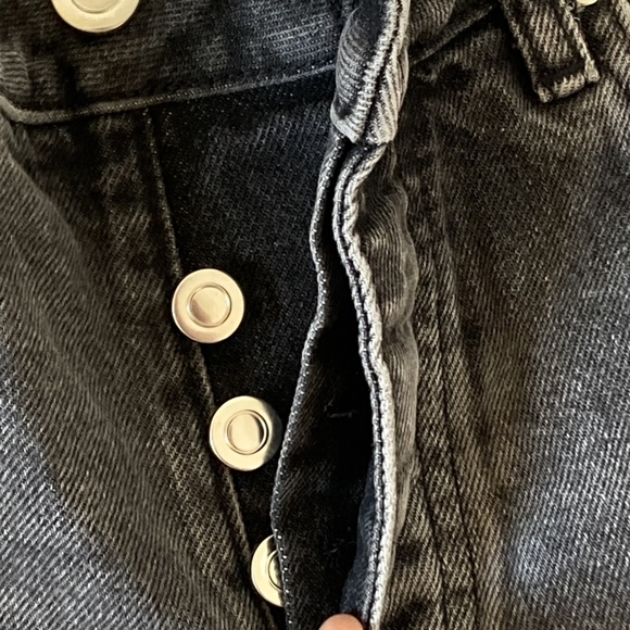 Preloved ASOS Men's Faded Black Distressed Jeans with Deliberate Holes Size 28 - Picture 11 of 13